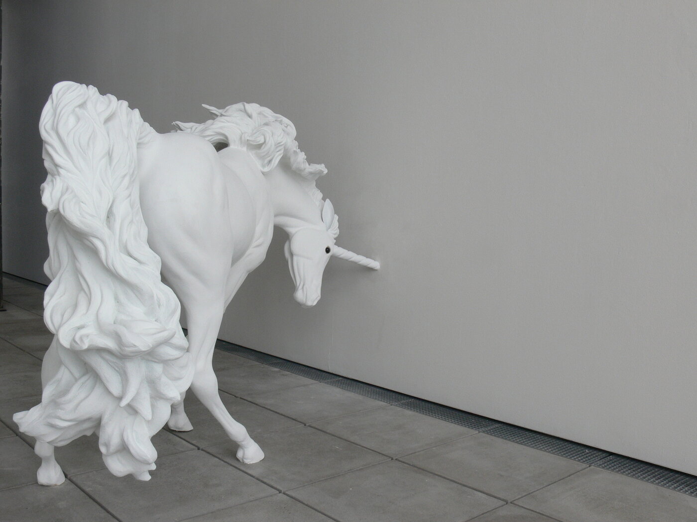 Friedemann Flöther, „Einhorn“, 2009, lebensgroß, mixed media